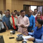 रोहासी तालाब पर अतिक्रमण का बढ़ता शिकंजा: जनप्रतिनिधियों ने कलेक्टर से की सख्त कार्रवाई की मांग