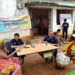 एम्स रायपुर के पूर्व छात्र ने चुनी सेवा की राह, दूरस्थ नारायणपुर के आदिवासी क्षेत्र में दे रहे स्वास्थ्य सेवाएं महानगरों के अवसर छोड़ बस्तर के ग्रामीण अंचल में मरीजों की सेवा का लिया संकल्प, चिकित्सक दिवस पर हुए सम्मानित