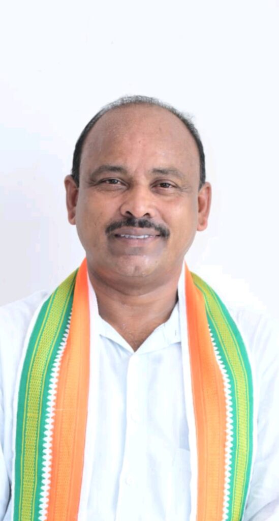 बसना विधान सभा के गांवों में रथ यात्रा में शामिल हुए मोक्ष कुमार प्रधान, क्षेत्र की सुख-समृद्धि की कामना की