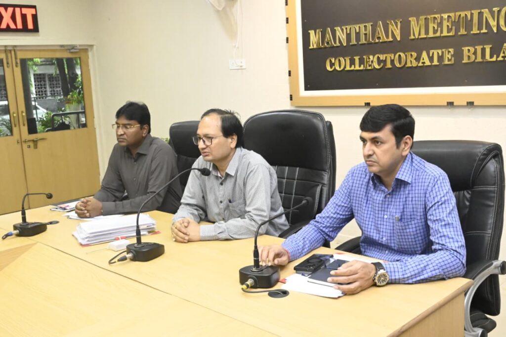 बाढ़ प्रभावितों को जल्द मिलेगी राहत, कलेक्टर ने सर्वे कर तत्काल प्रकरण बनाने के दिए निर्देश
