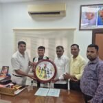 नवीन मार्कंडेय से मिले झेरिया यादव समाज के पदाधिकारी, सामाजिक मुद्दों पर हुई चर्चा