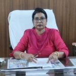 किरारी हाई स्कूल में चिकन-शराब पार्टी का वीडियो वायरल, DEO ने चार व्याख्याताओं समेत स्वीपर को थमाया नोटिस
