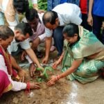 राजा तालाब में महतारी घाट का भूमि पूजन, सेनेटरी पैड मशीन का उद्घाटन,