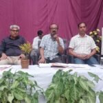 डीईओ ने प्राचार्यों और संकुल समन्वयकों की ली समीक्षा बैठक