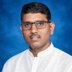 बड़ी अनहोनी से पहले जागे प्रशासन” — रवि बंजारे ने आवारा कुत्तों के आतंक पर खोला मोर्चा