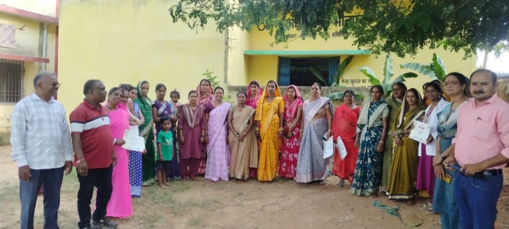 भानपुर में आंगन मिलन कार्यक्रम का आयोजन, बच्चों के स्वास्थ्य-पोषण और शिक्षा को लेकर अभिभावकों को किया जागरूक