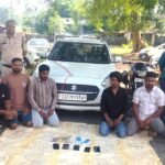 तालाब किनारे खुले मैदान में चल रहा था जुआ फड़, पुलिस की दबिश में 7 जुआरी गिरफ्तार; 3.32 लाख का माल जब्त