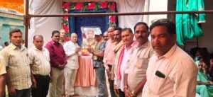 ब्लॉक कांग्रेस अध्यक्ष के बड़े भाई के दशगात्र में शामिल हुईं विधायक कविता प्राण लहरे, दी श्रद्धांजलि –युधिष्ठिर नायक