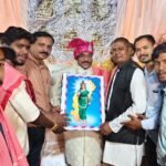शाही दशहरा में अतिथि बने शिवेंद्र वर्मा, मौली माता के दर्शन कर दिया छत्तीसगढ़िया संस्कृति के संरक्षण का संदेश,