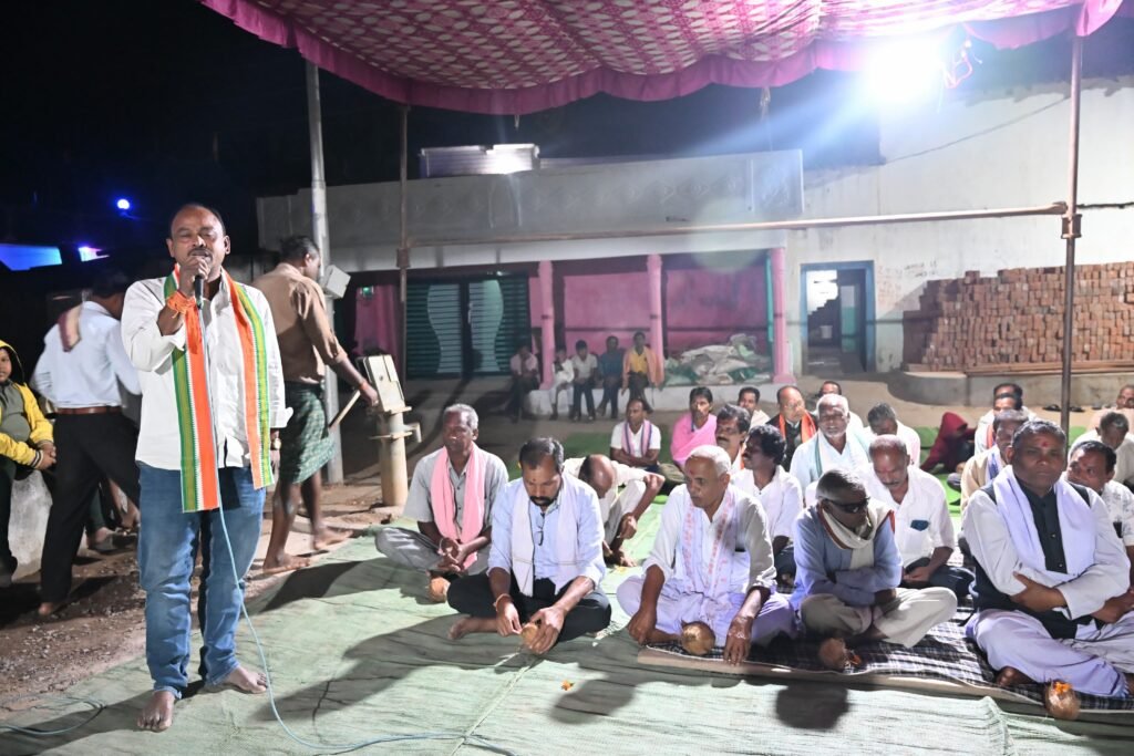 ग्राम पाटनदादर में 18 वर्षों से निरंतर शरद पूर्णिमा महोत्सव का आयोजन, शामिल हुए जिला पंचायत सदस्य मोक्ष कुमार प्रधान