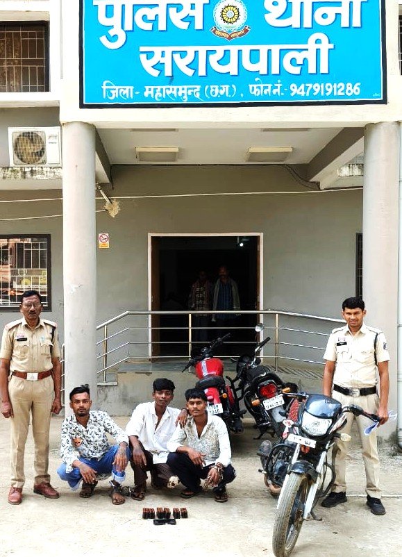 महासमुंद जिले में पुलिस की बड़ी कार्रवाई: नशीली टेबलेट के अवैध कारोबार का पर्दाफाश, 4 आरोपी गिरफ्तार